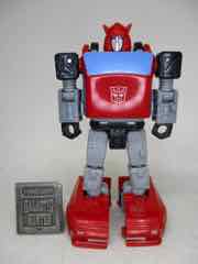 Hasbro Transformers Buzzworthy Bumblebee Studio Series 86 Deluxe Cliffjumper Action Figure