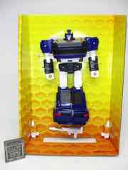 Hasbro Transformers Buzzworthy Bumblebee Legacy Deluxe Silverstreak Action Figure