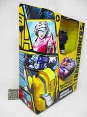 Hasbro Transformers Buzzworthy Bumblebee Legacy Deluxe Silverstreak Action Figure