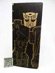 Transformers Generations Legacy Selects DK-2 Guard Action Figure