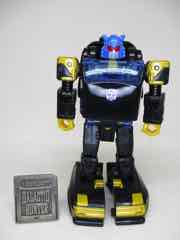 Hasbro Transformers Shattered Glass Goldbug Action Figure