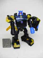 Hasbro Transformers Shattered Glass Goldbug Action Figure