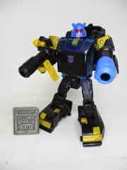 Hasbro Transformers Shattered Glass Goldbug Action Figure