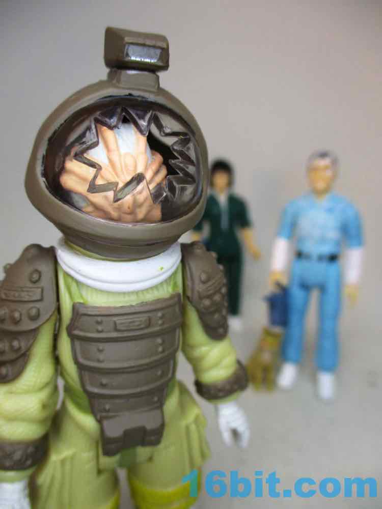 Figure of the Day Review: Super7 Alien UCCSS Nostromo Action  Figure Set 1 ReAction Figures