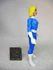 Hasbro Marvel Legends 375 The Invisible Woman Action Figure