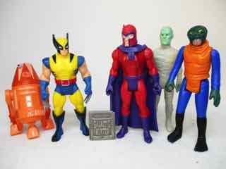 Hasbro Marvel Legends 375 Magneto Action Figure