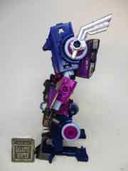 Hasbro Transformers Legacy Evolution Deluxe Axlegrease Action Figure