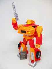 Hasbro Transformers Legacy Evolution Deluxe G2 Universe Autobot Jazz Figure