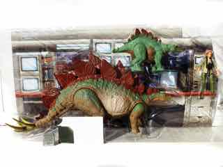 Mattel Jurassic World Legacy Collection Dr. Sarah Harding & Stegosaurus Action Figures