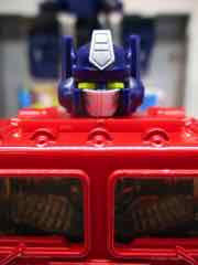 Takara-Tomy Transformers Missing Link C-01 Optimus Prime (Convoy) Action Figure