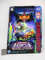 Hasbro Transformers Legacy Evolution Voyager Comic Universe Bludgeon Action Figure