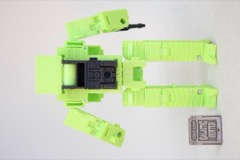 Hasbro Transformers Studio Series 86 Deluxe Constructicon Bonecrusher Action Figure