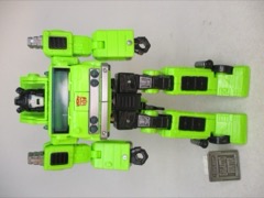 Hasbro Transformers Generations Legacy Velocitron Speedia 500 Collection Road Hauler