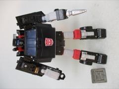 Hasbro Transformers Generations War for Cybertron Earthrise Deluxe Trailbreaker Action Figure