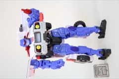Hasbro Transformers Age of the Primes Voyager Autobot Red Alert
