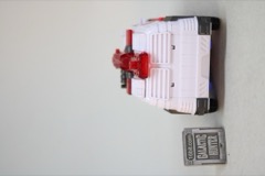Hasbro Transformers Age of the Primes Voyager Autobot Red Alert