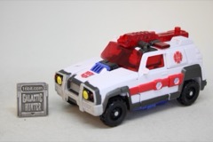 Hasbro Transformers Age of the Primes Voyager Autobot Red Alert