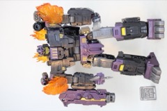 Hasbro Transformers Age of the Primes Leader The Thirteen Megatronus The Fallen
