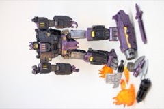 Hasbro Transformers Age of the Primes Leader The Thirteen Megatronus The Fallen