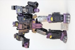 Hasbro Transformers Age of the Primes Leader The Thirteen Megatronus The Fallen