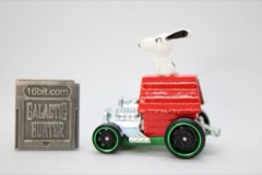 Mattel Hot Wheels Snoopy Die-Cast Metal Vehicle