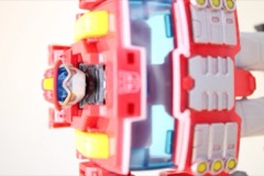 Hasbro Transformers Age of the Primes Voyager Rescue Bot Heatwave
