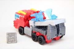 Hasbro Transformers Age of the Primes Voyager Rescue Bot Heatwave