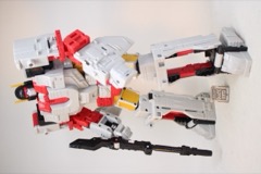 Hasbro Transformers Age of the Primes Deluxe Aerialbot Slingshot