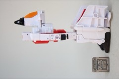 Hasbro Transformers Age of the Primes Deluxe Aerialbot Slingshot