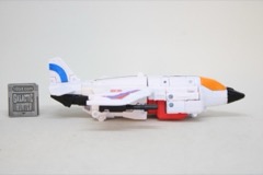Hasbro Transformers Age of the Primes Deluxe Aerialbot Slingshot