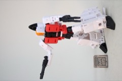 Hasbro Transformers Age of the Primes Deluxe Aerialbot Slingshot