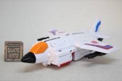 Hasbro Transformers Age of the Primes Deluxe Aerialbot Slingshot