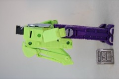 Hasbro Transformers Studio Series 86 Deluxe Constructicon Scavenger Action Figure