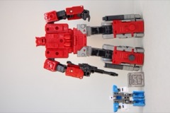 Hasbro Transformers Studio Series 86 Voyager Autobot Blaster & Eject Action Figure