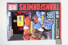 Hasbro Transformers Studio Series 86 Voyager Autobot Blaster & Eject Action Figure