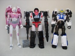 Hasbro Transformers Generations Legacy Velocitron Speedia 500 Collection Decepticon Crasher