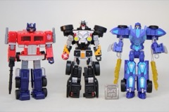 Hasbro Transformers x Hot Wheels Collaborative Bone Shaker