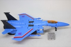 Hasbro Transformers Studio Series 86 Voyager Thundercracker Action Figure