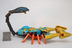 Hasbro Transformers Age of the Primes Deluxe Quickstrike