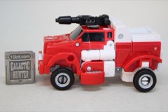 Hasbro Transformers Age of the Primes Deluxe Swerve