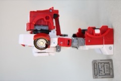Hasbro Transformers Age of the Primes Deluxe Swerve