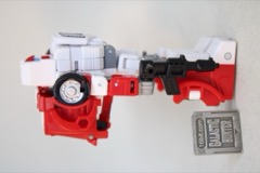 Hasbro Transformers Age of the Primes Deluxe Swerve