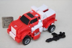 Hasbro Transformers Age of the Primes Deluxe Swerve