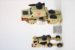 Hasbro Transformers Retro G1 Deluxe Outback