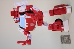 Hasbro Transformers Age of the Primes Deluxe Autobot Ratchet