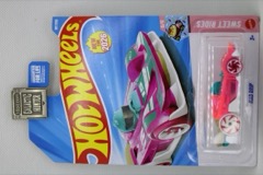 Mattel Hot Wheels Mad Drip Die-Cast Metal Vehicle