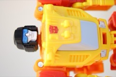 Hasbro Transformers Age of the Primes Deluxe Sureshot