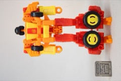 Hasbro Transformers Age of the Primes Deluxe Sureshot