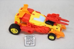 Hasbro Transformers Age of the Primes Deluxe Sureshot