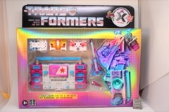 Transformers Collaborative Generation One Reissue Blaster, KP Glit, KP Sundor, KP Rosanna Action Figure